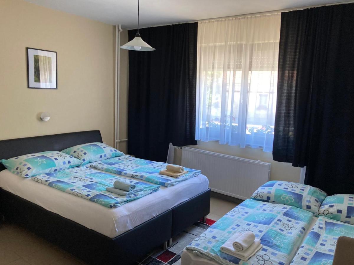 Farkas Vendeghaz Hotel Sopron Buitenkant foto